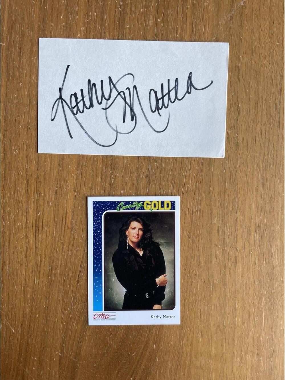 Kathy Mattea Autographed Signed Index Card Paper